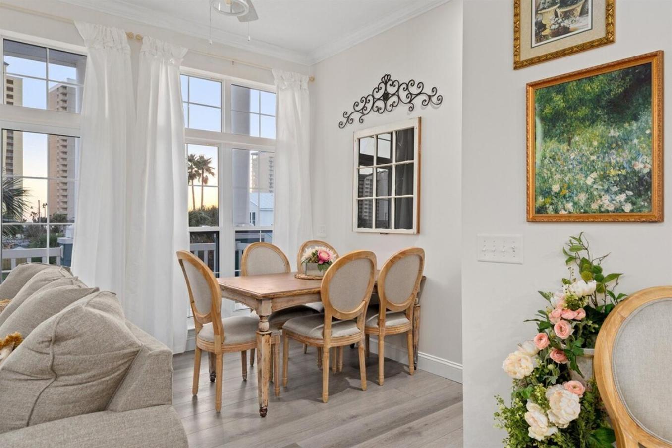 Sleeps 58 Large Familycorporate Gatherings *